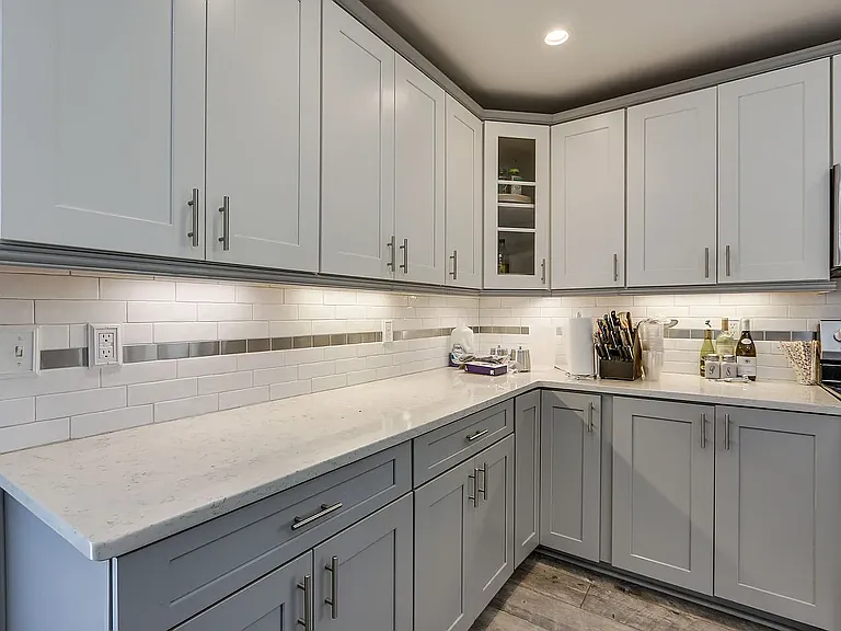 2220 Jo Ann Dr — Photo 11