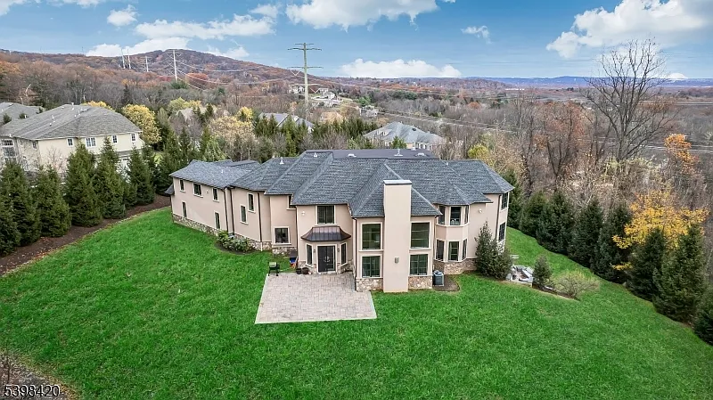 7 bed, 6.5 bath, $14,000 — Photo 3