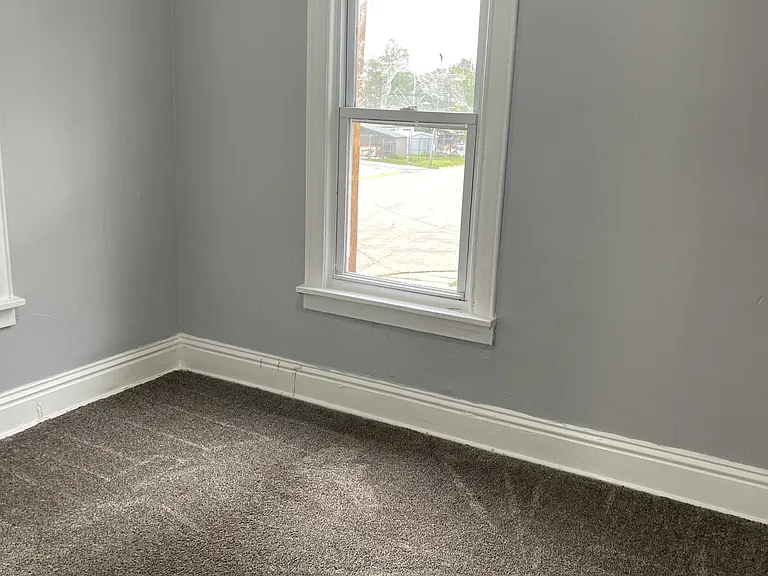 184 N Entrance Ave #2 — Photo 5