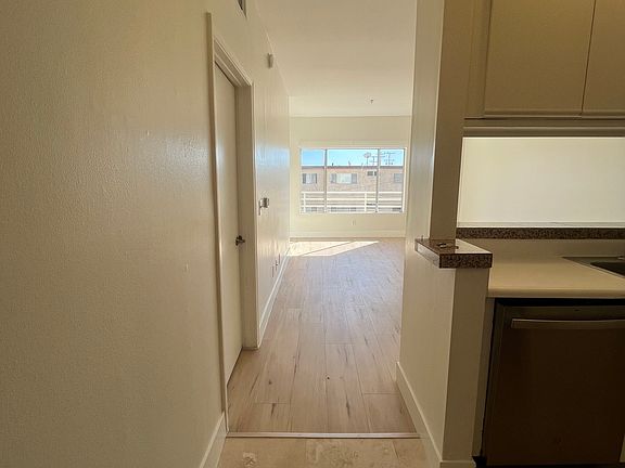 3rd image of 1506 10th St APT 214