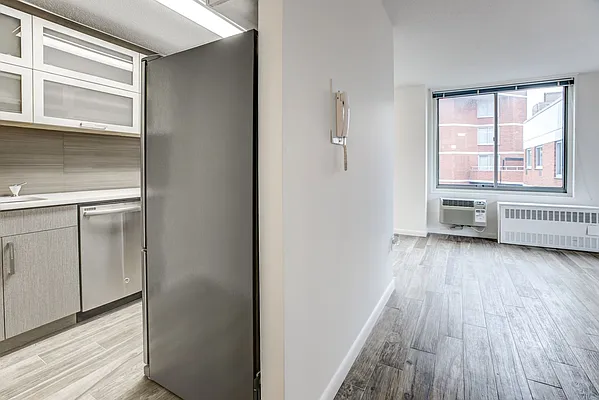 Rented by Pinnacle City Living | media 75