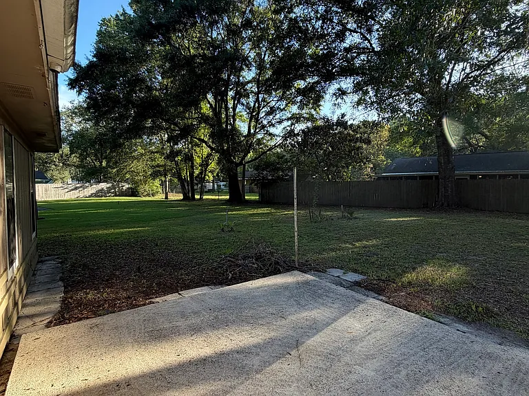 107 Pineneedle Cir — Photo 33