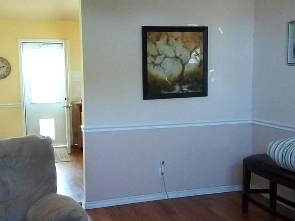 3rd image of 2615 Rolling Hill Dr