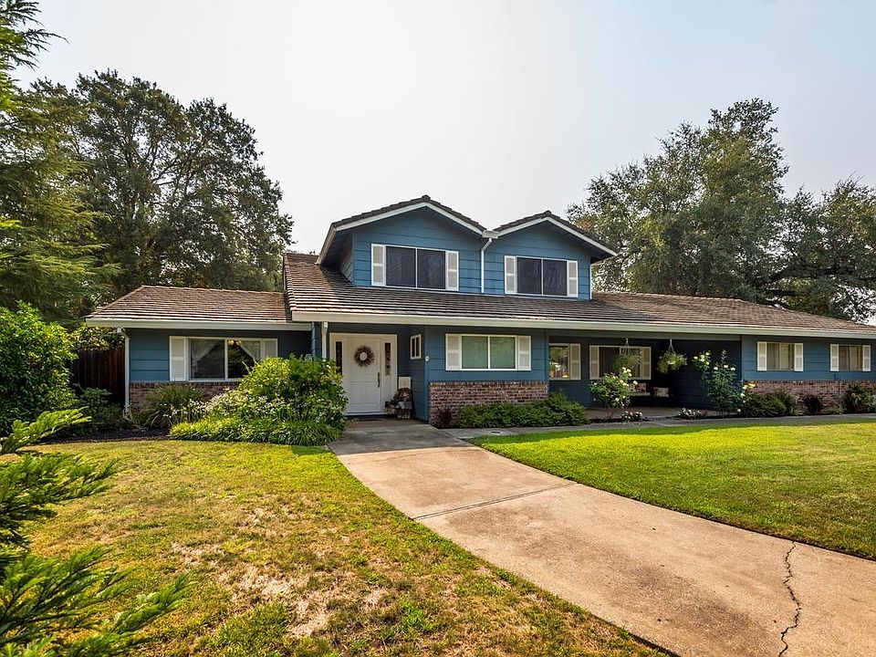2nd image of 8274 Olivine Ave