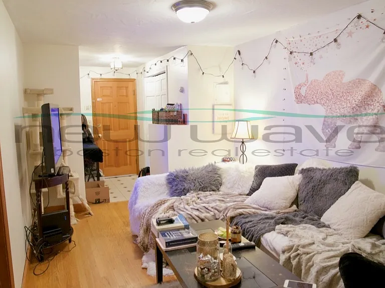 39 Charles St #2 — Photo 2