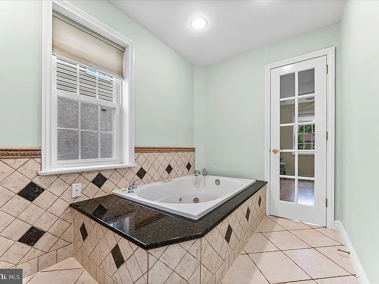 4110 Naamans Creek Rd — Photo 19