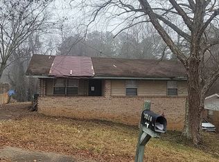 3995 Ester Dr SW, Atlanta, GA 30331