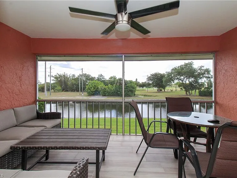 600 Valley Stream Dr #F9 — Photo 1