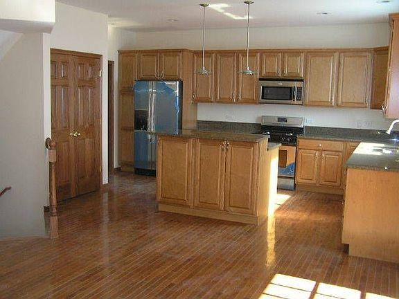 2nd image of 308 Oak Meadows Dr