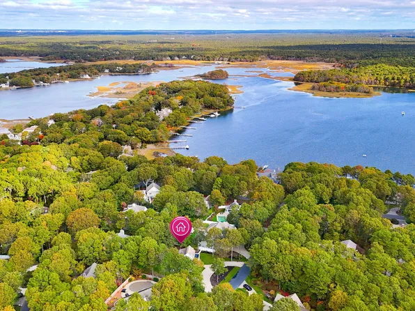 15 Topping Lift, Mashpee, MA 02649