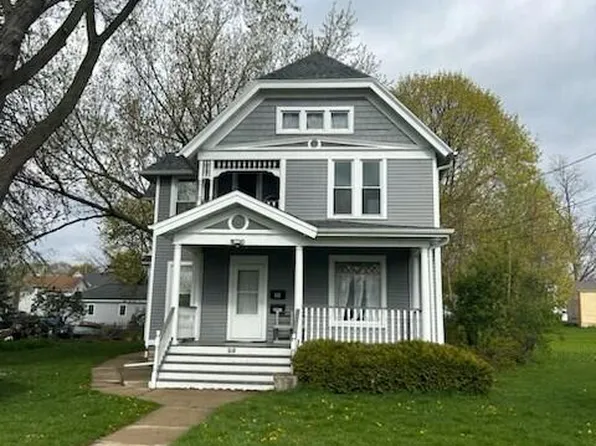 122 South River STREET, Waterford, WI 53185