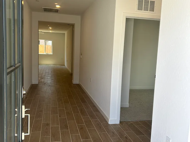 7189 E Amherst Ave — Photo 3