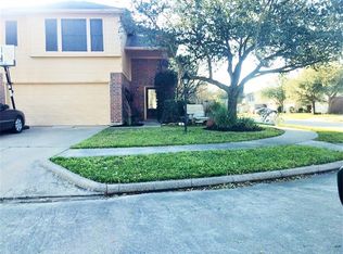 19502 Sandy Bank Dr, Tomball, TX 77375