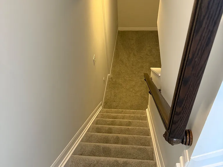 731 Fairline Row N — Photo 26