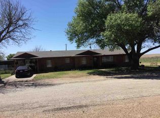 1211 Smith St, Throckmorton, TX 76483