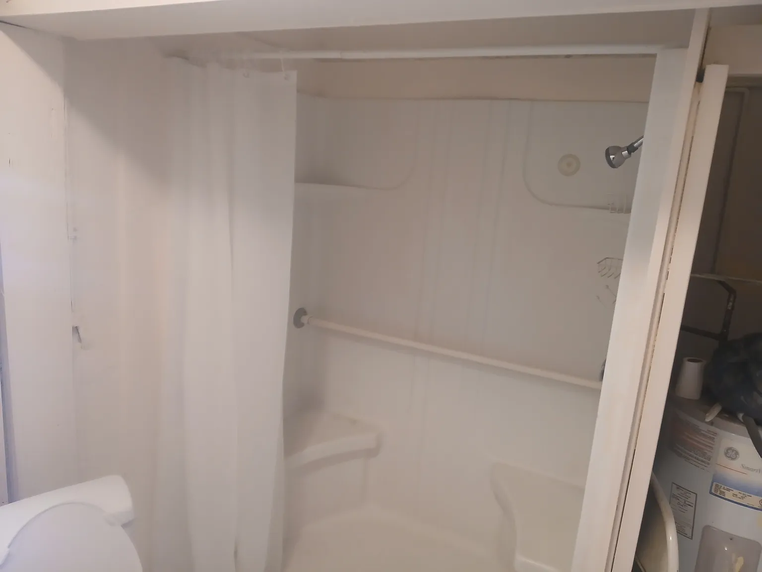 1 bed, 425 sqft, $1,050 — Photo 3