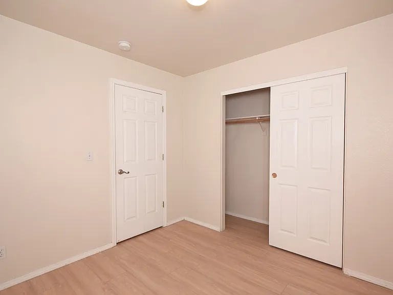 2586 China Rose Cir — Photo 12