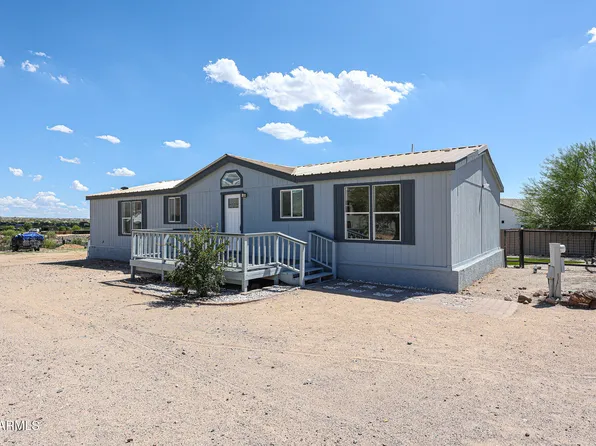 105 E SABROSA Drive, New River, AZ 85087