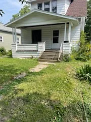 127 Allen St — Photo 2