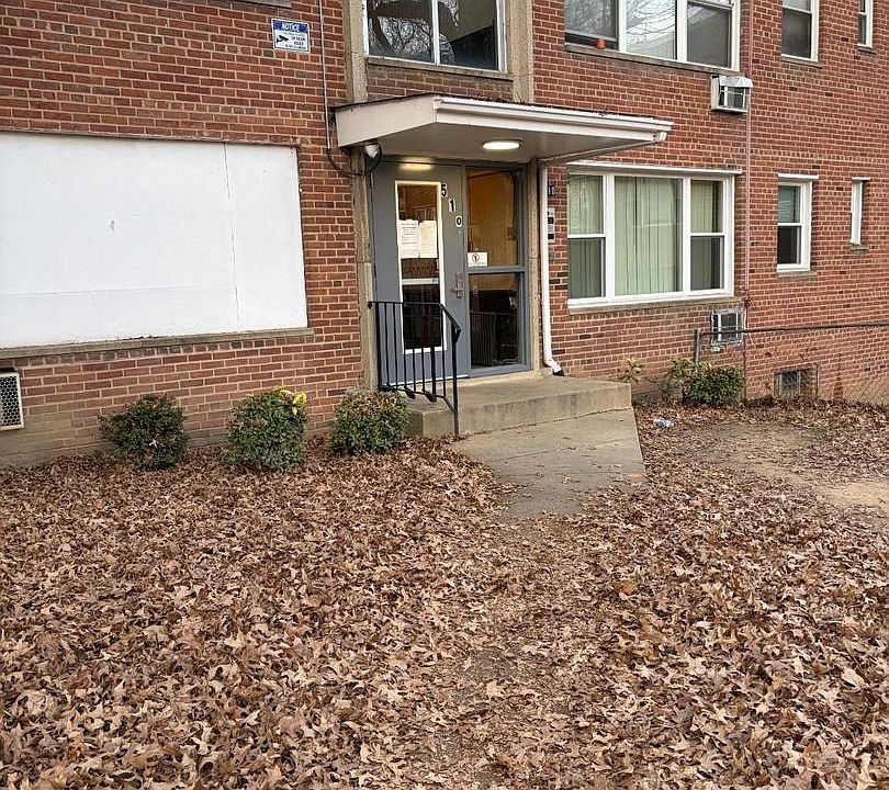 1st image of 510 Ridge Rd SE APT 102