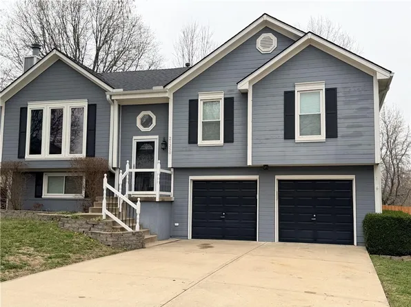 21250 W 124th St, Olathe, KS 66061