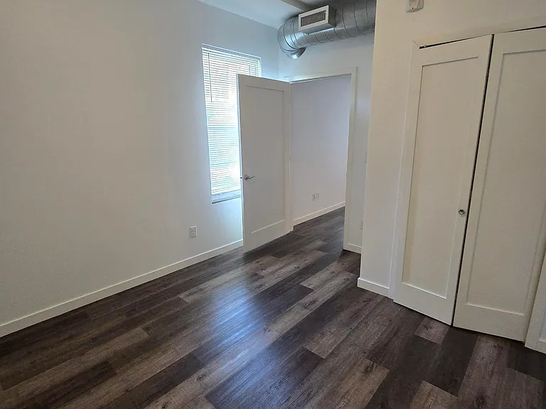 2448 1st Ave S #5 — Photo 6