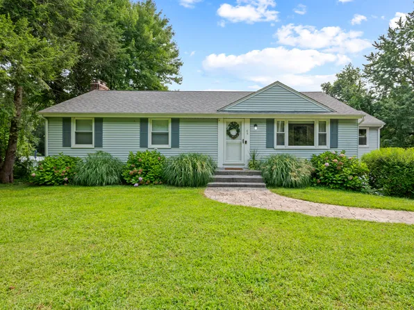 65 Vernon Street West, Manchester, CT 06042
