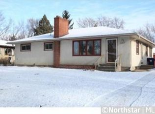 2730 Apache Rd N, North St Paul, MN 55109