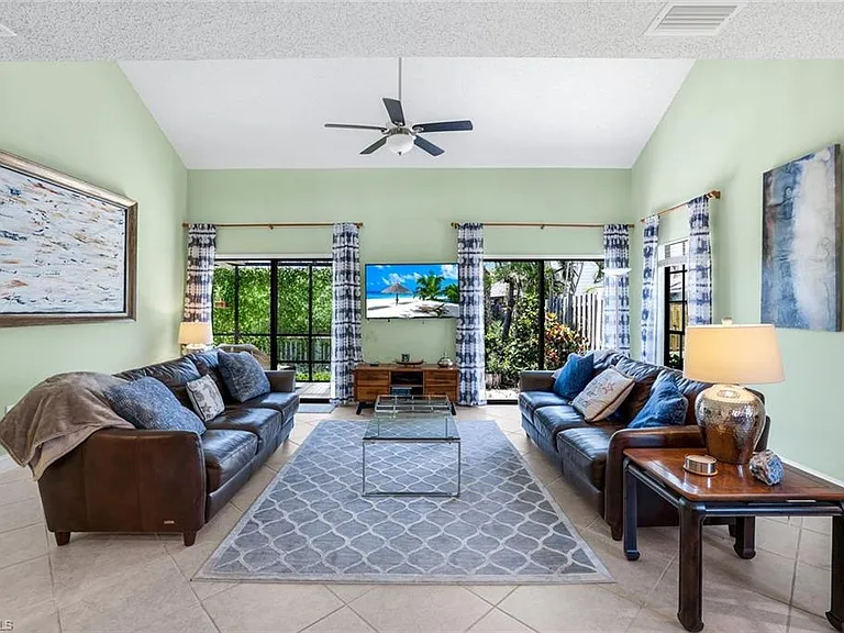 823 Meadowland Dr #H — Photo 4