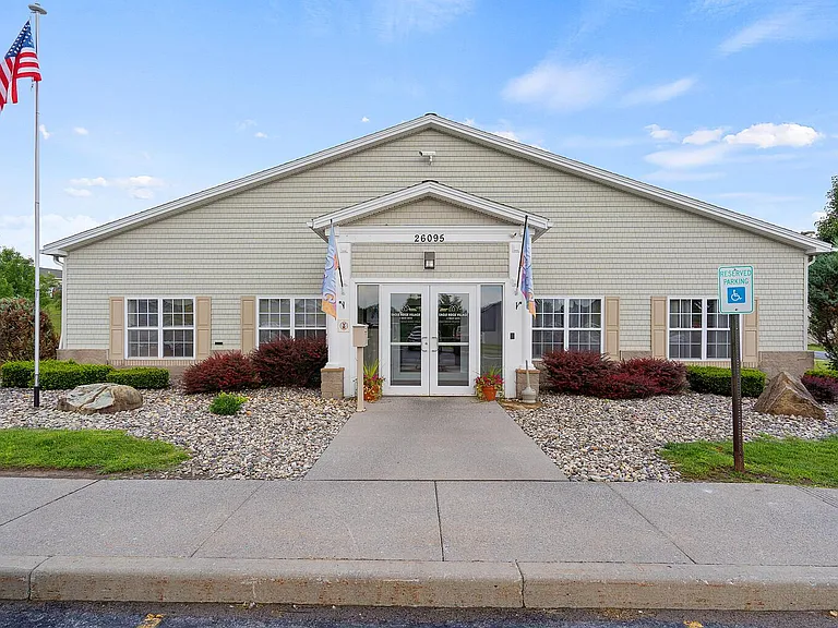 Eagle Ridge Village — Photo 10