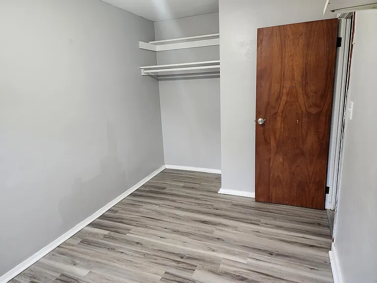 1609 N Olive St — Photo 3