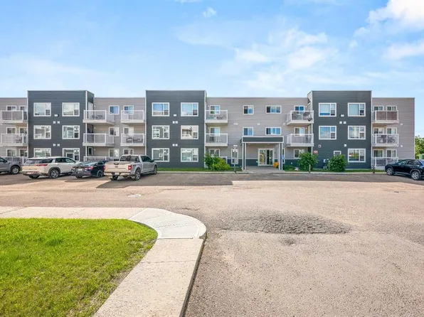5101 E 18th St #302A, Lloydminster, AB T9V 2G7