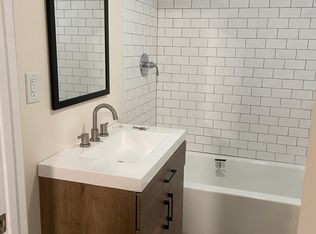 365 Old River Rd FLOOR 3, Manville, RI 02838