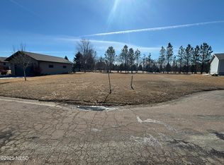 204 Diane Ct, Milbank, SD 57252