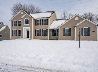 3315 Oak Brook Rd, Baldwinsville, NY
