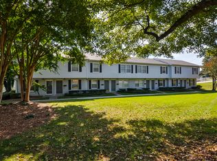 2316 Golden Gate Dr #2316H, Greensboro, NC 27405