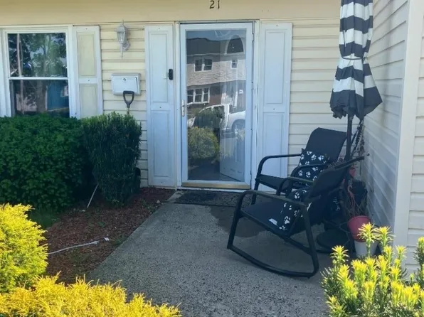 21 Trescott Ln, Willingboro Twp., NJ 08046