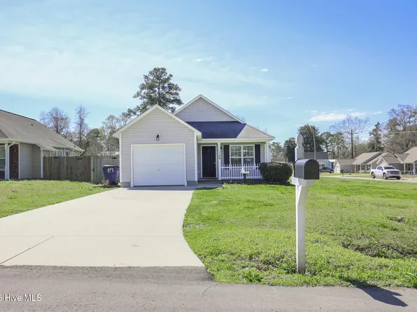 707 Fifth Street, Maysville, NC 28555