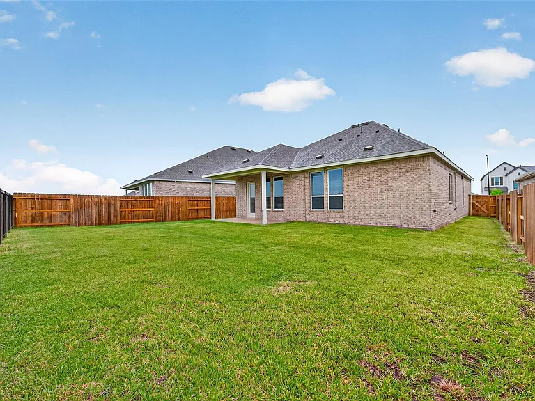 16315 Mesquite Field Dr — Photo 33