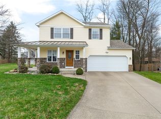 10406 Village Dr, Garrettsville, OH 44231