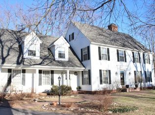 11 Redwood Ct, Racine, WI 53402