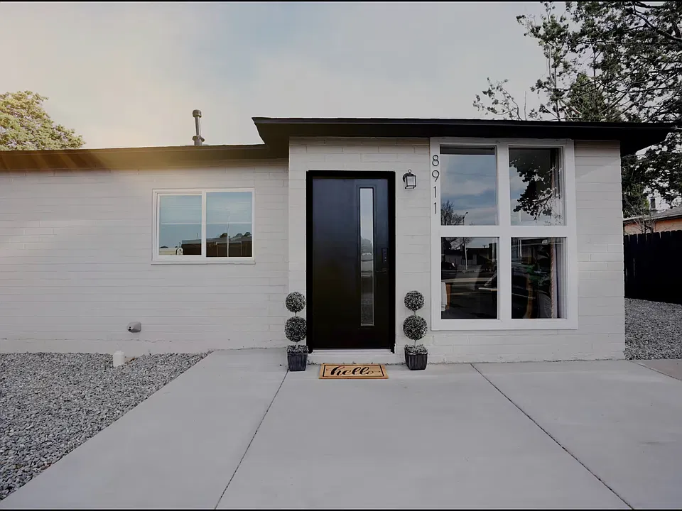 8911 Menaul Blvd NE
