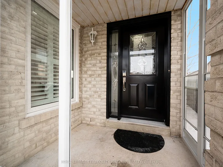 3118 Shadetree Dr — Photo 4