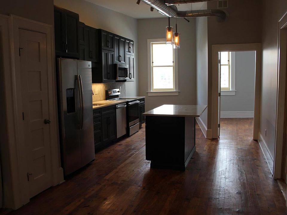 2nd image of 135 State St Unit 401