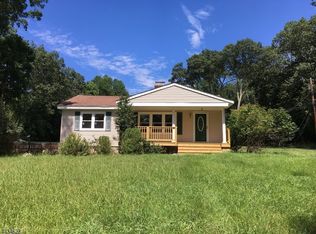 2 Indian Ln, Hackettstown, NJ 07840