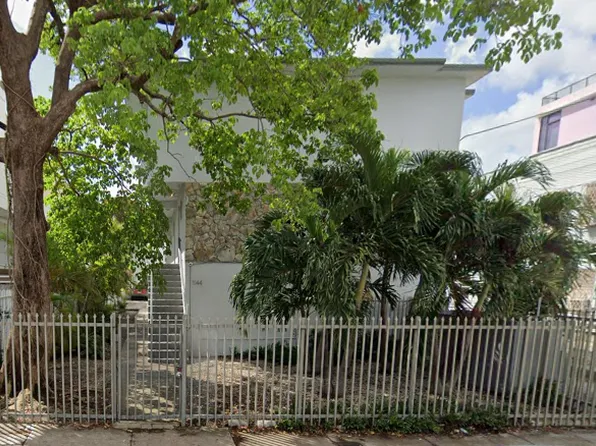 1144 NW 5th St #1, Miami, FL 33128