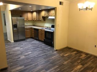 4 Bavarian Ln, Wilmington, DE 19810