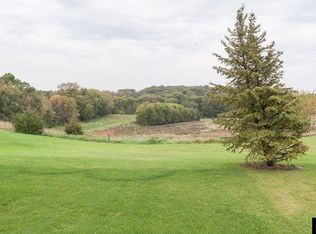 130 Mary Oaks Ln, Mankato, MN 56001