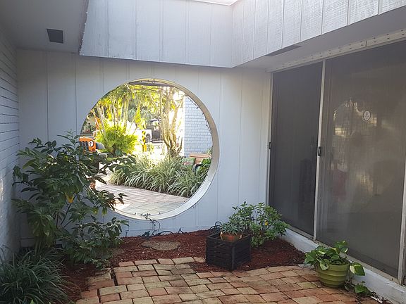 Entryway & Atrum, other side