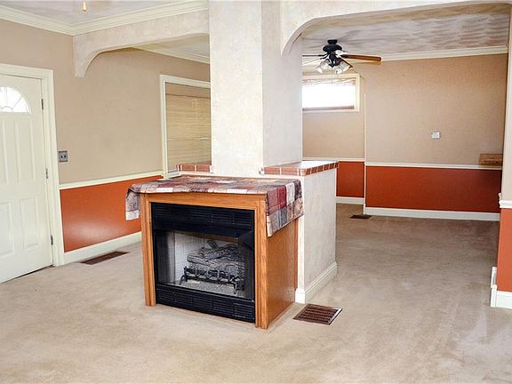 5th image of 1217 Foster Ave